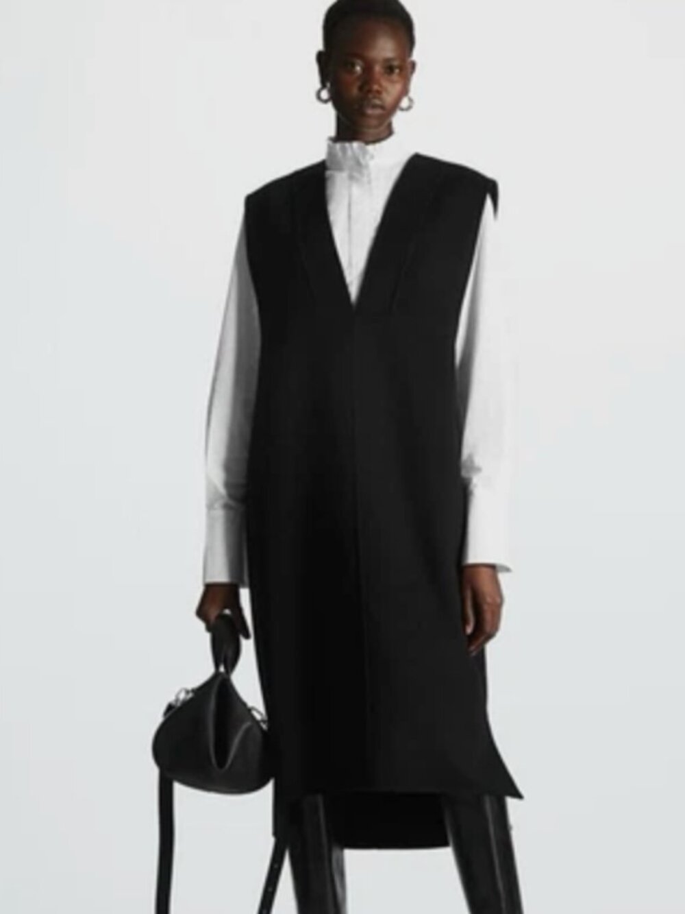 NWOT - COS - Boiled wool V-neck Knee length dress - Black - Size 14